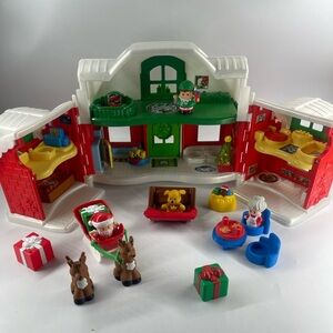Fisher Price Little People Santa Claus North Pole Christmas Cottage